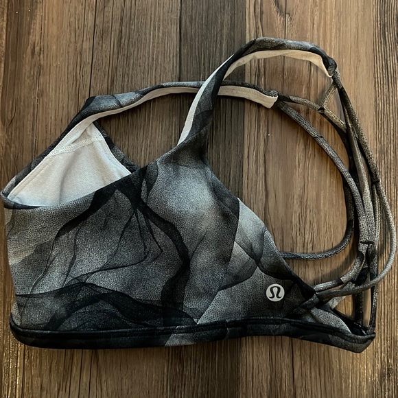lululemon athletica Other - Lululemon Bra • Size 2